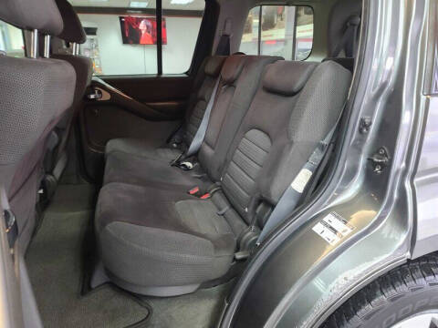 2006 Nissan Pathfinder SE