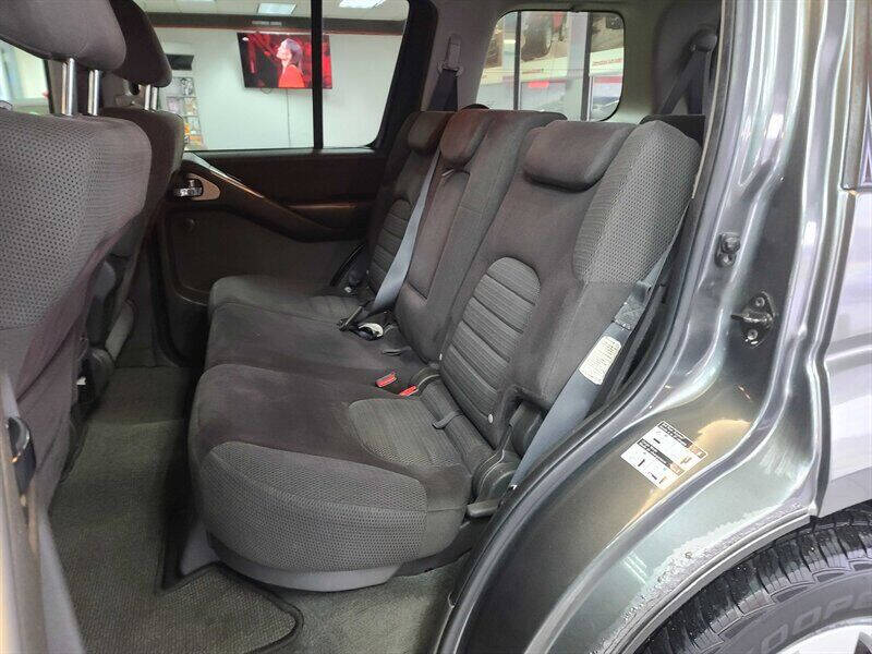 2006 Nissan Pathfinder SE