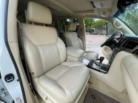 2014 Lexus LX 570