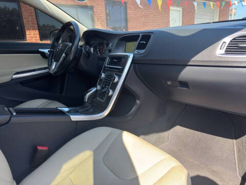 2016 Volvo S60 T5 Drive-E Premier