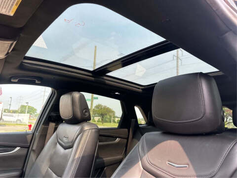 2020 Cadillac XT5 Premium Luxury