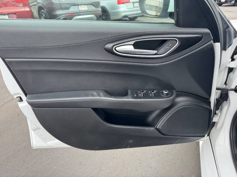 2017 Alfa Romeo Giulia