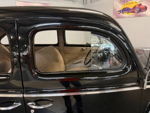 1940 Ford Deluxe