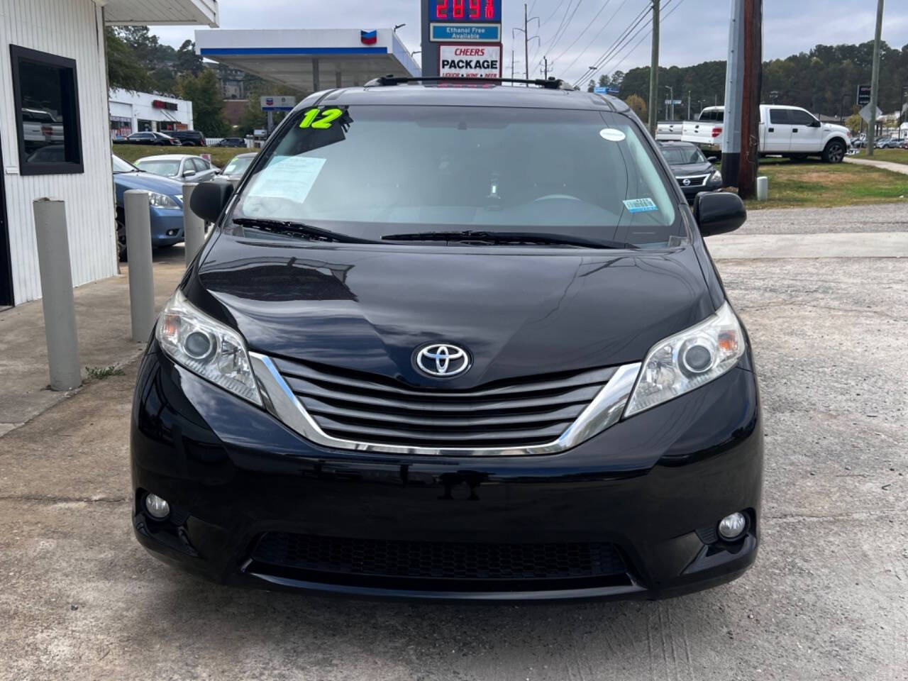 2012 Toyota Sienna for sale at AMAX AUTO in ATHENS, GA