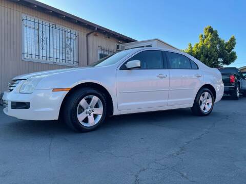 2009 Ford Fusion for sale at Ronnie Motors LLC in San Jose CA