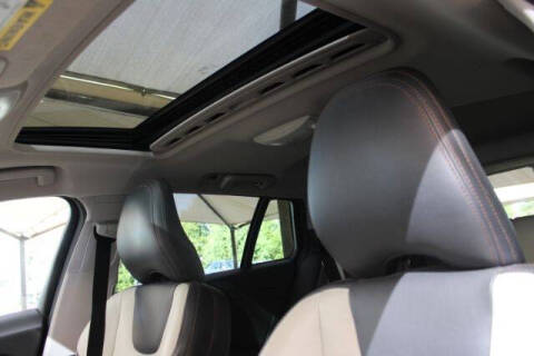 2017 Volvo V60 Cross Country T5 Platinum