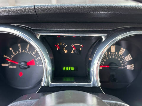 2009 Ford Mustang V6 Deluxe