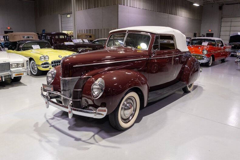 1940 Ford Deluxe