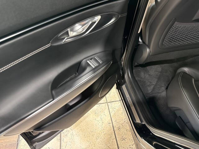 2024 Genesis Electrified GV70