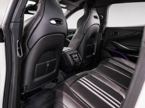 2026 Aston Martin DBX 707