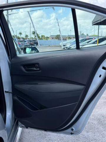 2022 Toyota Corolla LE