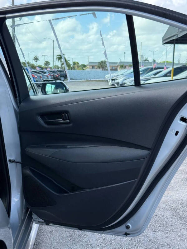 2022 Toyota Corolla LE