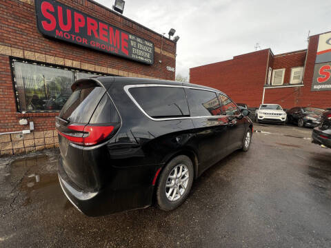 2026 Chrysler Pacifica Select