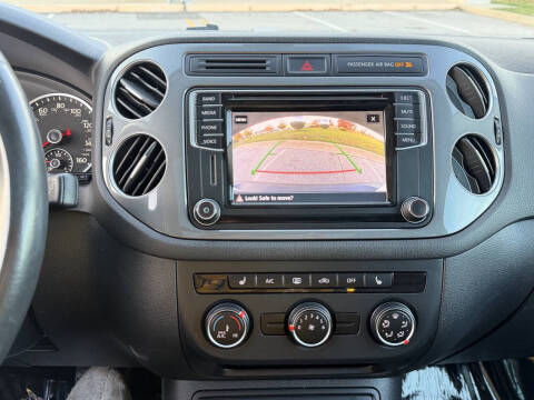 2017 Volkswagen Tiguan 2.0T Wolfsburg Edition 4Motion