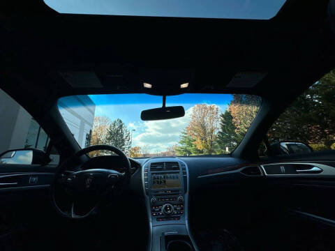 2017 Lincoln MKZ Select