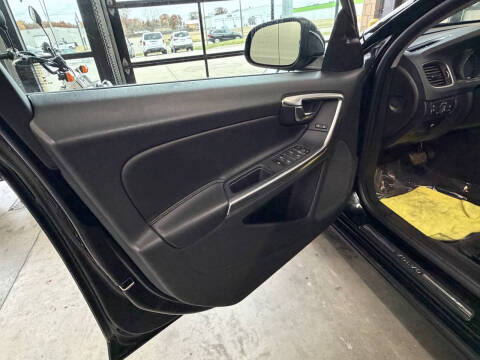 2017 Volvo V60 T5 Premier