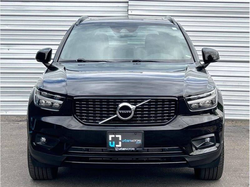 2020 Volvo XC40 T5 R-Design