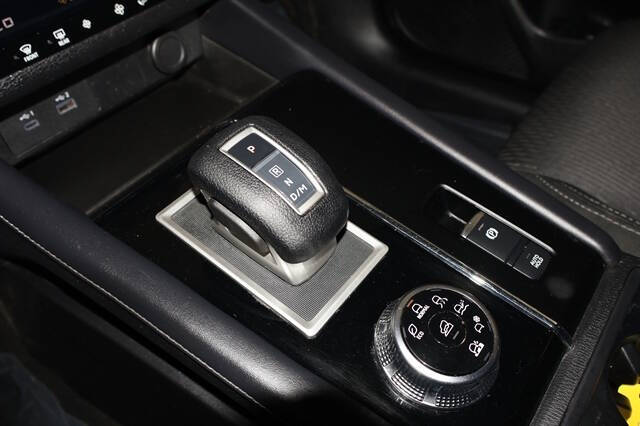 2024 Mitsubishi Outlander ES