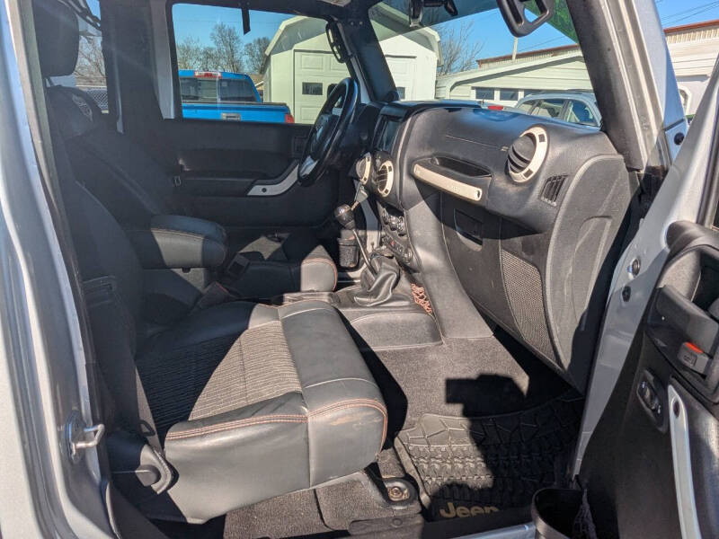 2012 Jeep Wrangler Unlimited Arctic