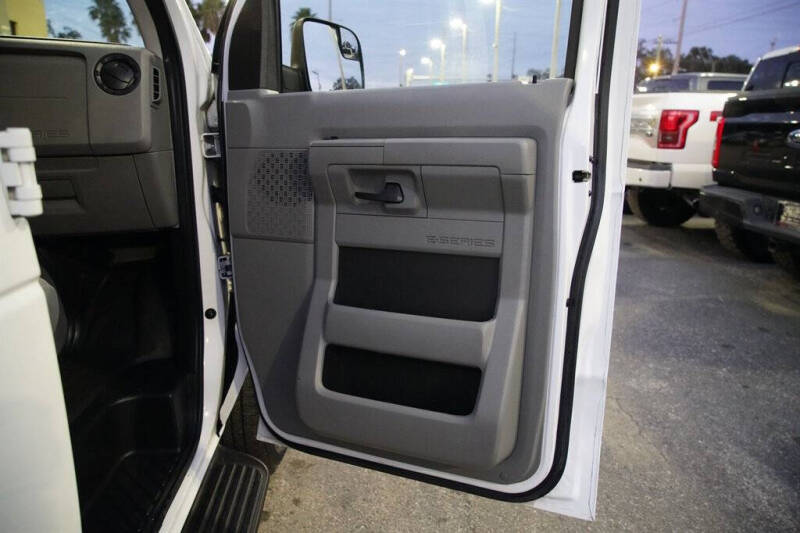 2014 Ford E-Series