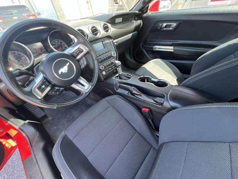 2015 Ford Mustang V6