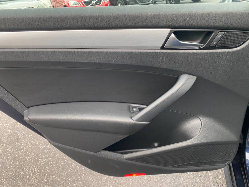 2012 Volkswagen Passat TDI SE