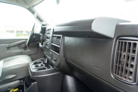 2022 GMC Savana 2500