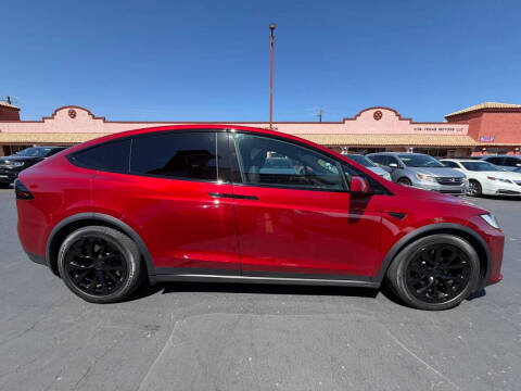 2023 Tesla Model X Standard Range
