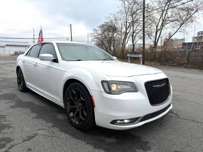 2019 Chrysler 300 S