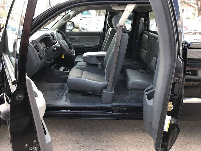 2005 Dodge Dakota for sale at Extreme Auto Plaza in Des Moines, IA