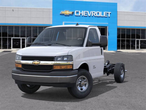 2025 Chevrolet Express 3500