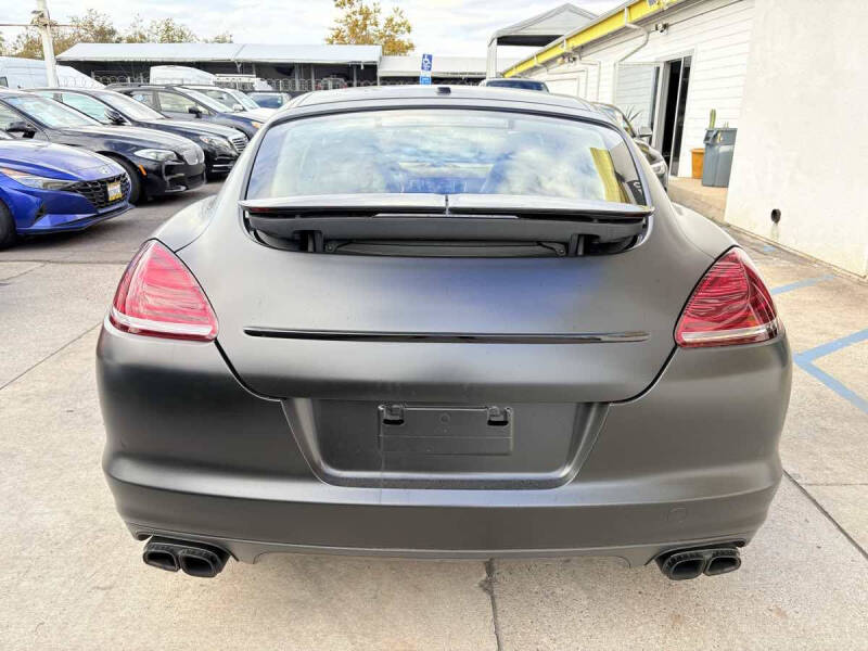 2013 Porsche Panamera GTS