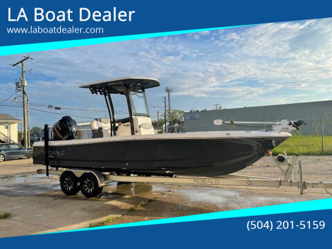 2020 Robalo 246 Cayman