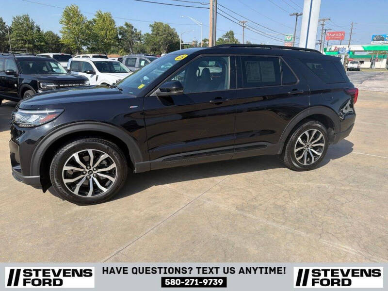 2025 Ford Explorer ST-Line