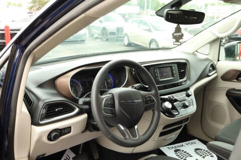 2017 Chrysler Pacifica Touring