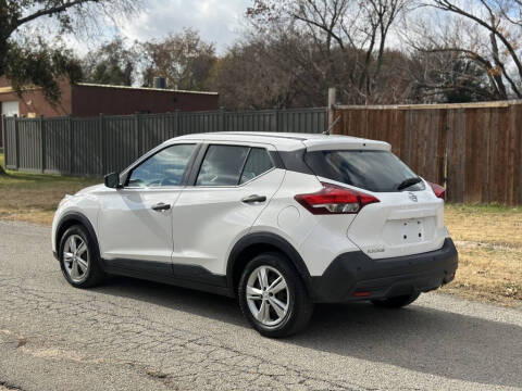 2020 Nissan Kicks S