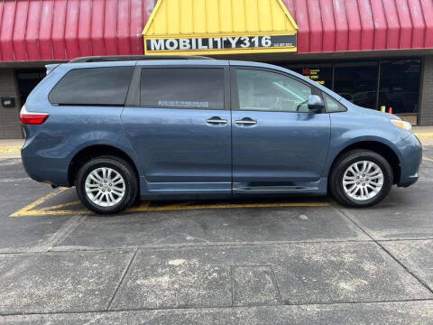 2016 Toyota Sienna XLE 8-Passenger