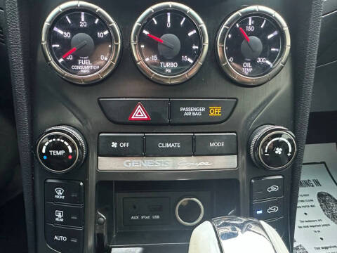 2013 Hyundai Genesis Coupe 2.0T Premium