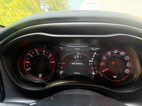 2016 Dodge Challenger SXT Plus