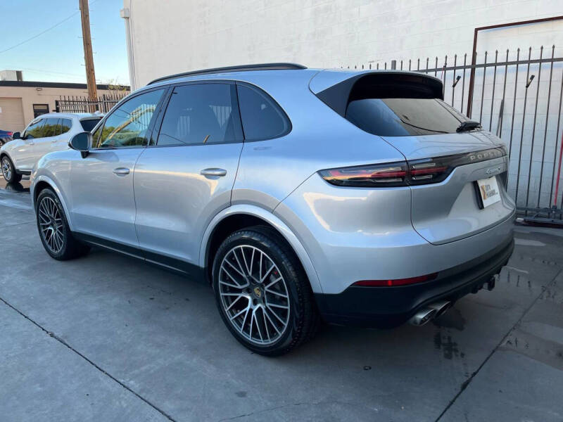 2019 Porsche Cayenne S