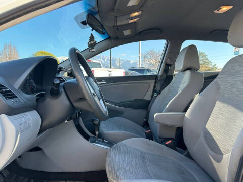 2016 Hyundai Accent SE