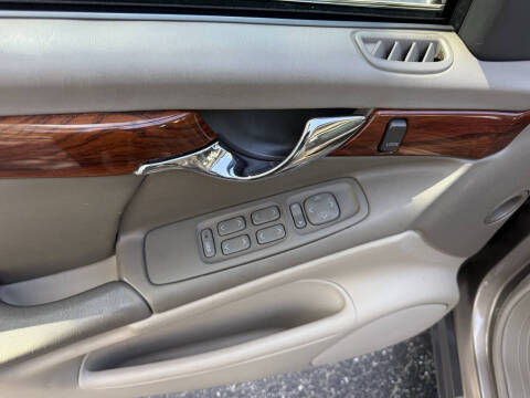 2003 Cadillac DeVille