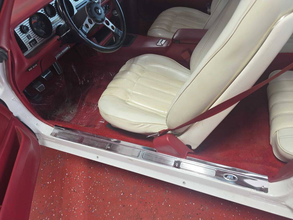 1976 Pontiac Trans Am 38