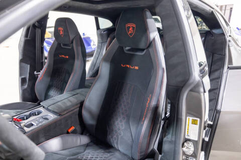 2023 Lamborghini Urus Performante