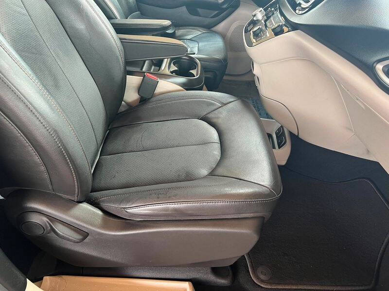 2019 Chrysler Pacifica Touring L