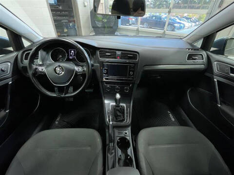 2018 Volkswagen Golf