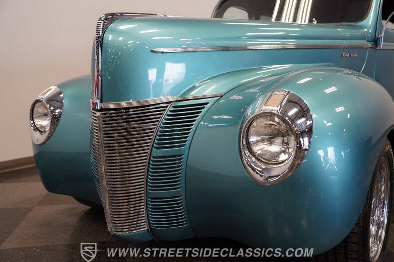1940 Ford Deluxe