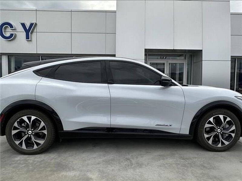 2022 Ford Mustang Mach-E Premium