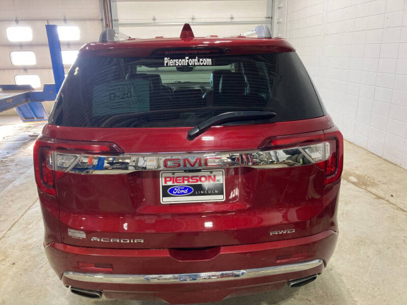 2020 GMC Acadia Denali