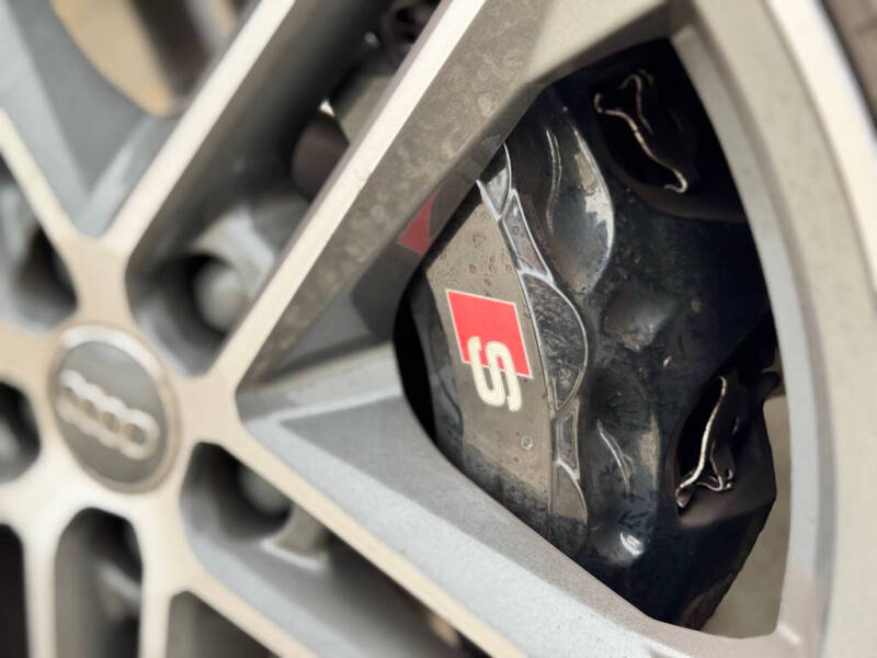 2018 Audi SQ5 3.0T quattro Premium Plus